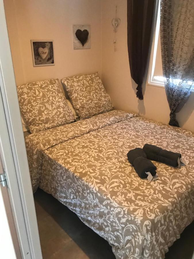 Mobilhome En Face Des Plages イエール エクステリア 写真